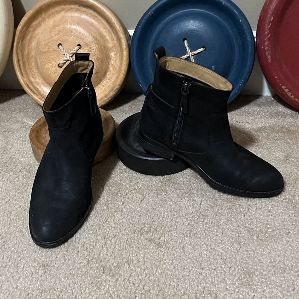 Sebago Drysides chelsea boot size 6